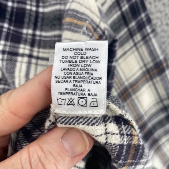 Love Tree Shirt Womens Small Navy Plaid Flannel Button Up Collared Long Sleeve - Picture 7 of 10